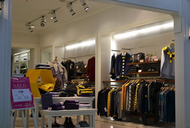 服裝店裝修、服裝店設(shè)計(jì)、服裝店裝修效果圖